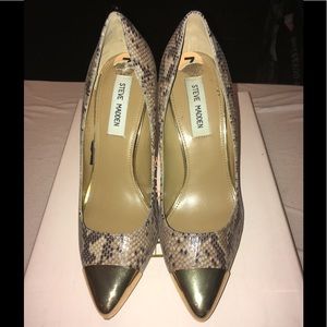 Steve Madden Gold Toe Lizard Skin Pumps